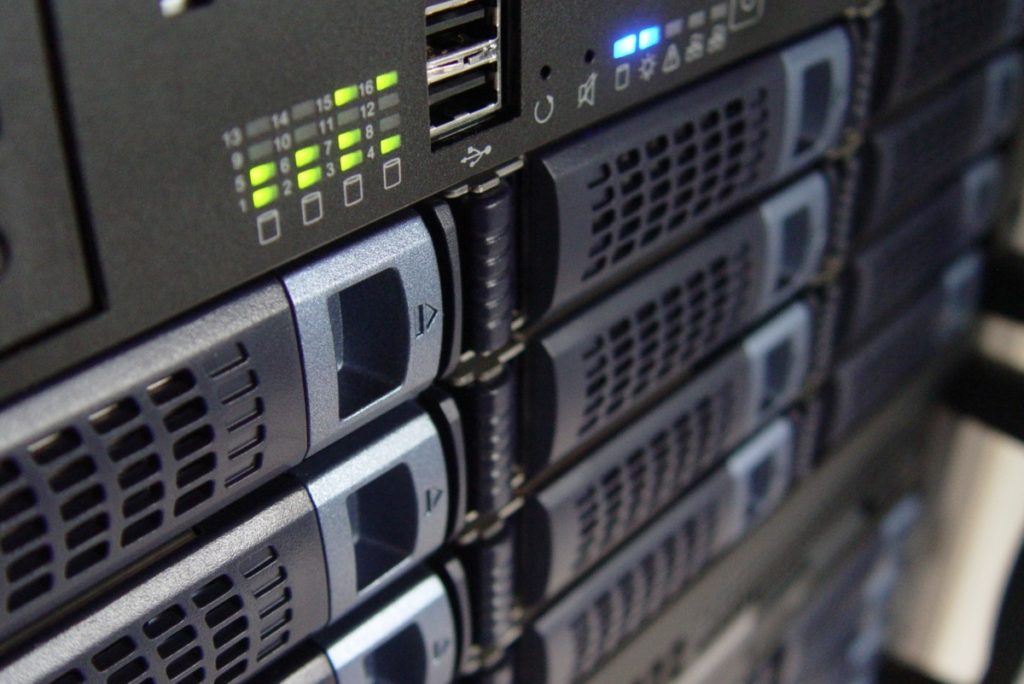 hosted services servers